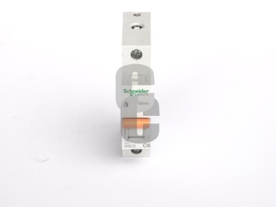 Автоматичен предпазител  6А                                                                                                                                                                                                                                                                                 